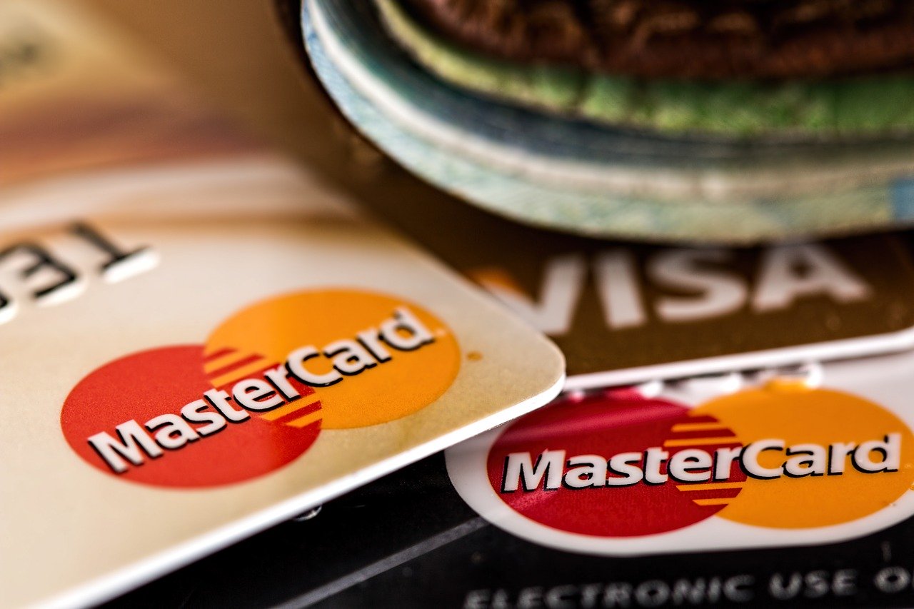Jak zarabiać na karcie kredytowej